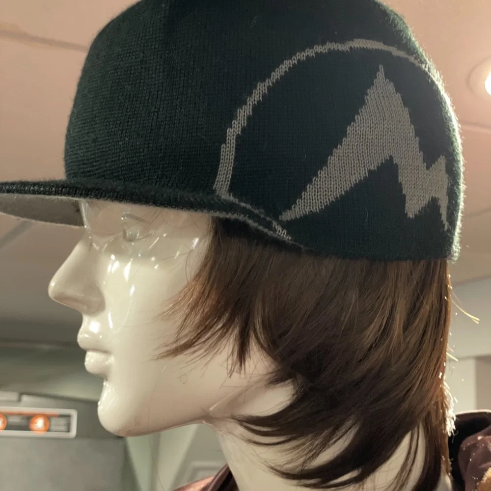 Brand New with tags Marmot Schizoid beanie visor hat - Picture 5 of 7